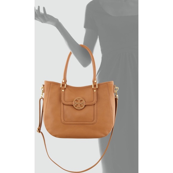 Tory Burch Handbags - Tory Burch Amanda Hobo Bag in Royal Tan